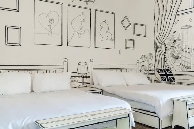 Pumori Guesthouse-Deluxe Quadruple Room-8