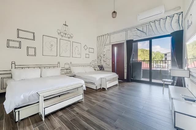 Pumori Guesthouse-Deluxe Quadruple Room-1