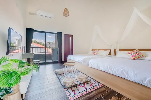 Pumori Guesthouse-Superior Quadruple Room-1