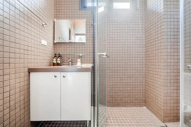 Pumori Guesthouse-Superior Quadruple Room-12