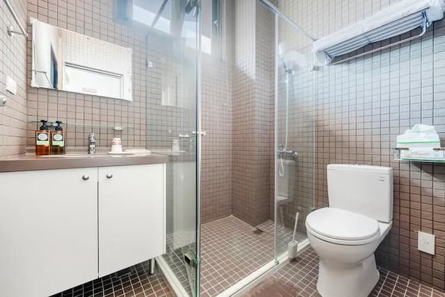 Pumori Guesthouse-Superior Quadruple Room-11