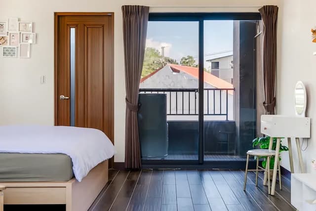 Pumori Guesthouse-Premium Quadruple Room-11