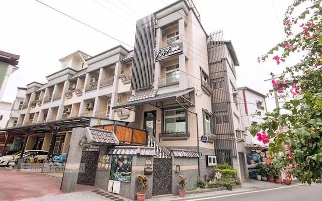 ONE HOUSE 花蓮天外天民宿 l 4-16人花蓮包棟 | 電動麻將桌＆SWITCH-6人包棟（雙人房*1 + 四人房*1）-13