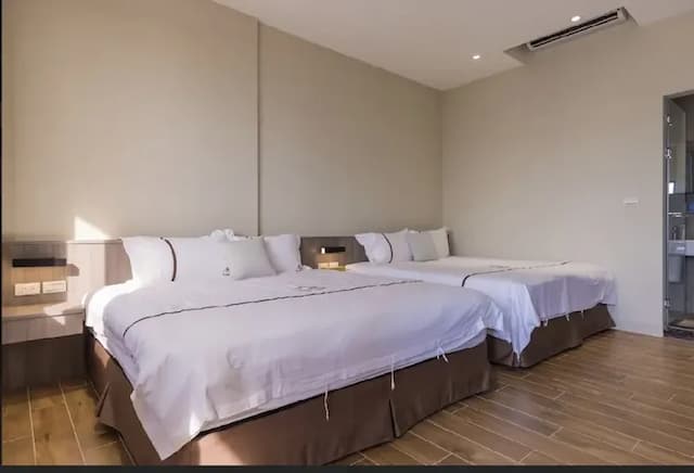 Qianhai B&B-1층에 독립적인 출입이 가능한 쿼드러플룸 B-4