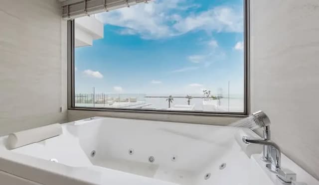 烏華欣飯店 (U Hua Hin)-全海景小型套房 - 附露臺和豪華極樂浴缸 (含早餐) 一般型退訂政策 (Junior suite Panoramic Seaview with Terrace & Lux Bliss Bath (Room with breakfast)) General cancellation policy-6