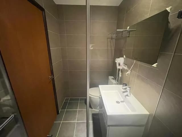 凝萃文旅 台中車站店-高級單人房-6