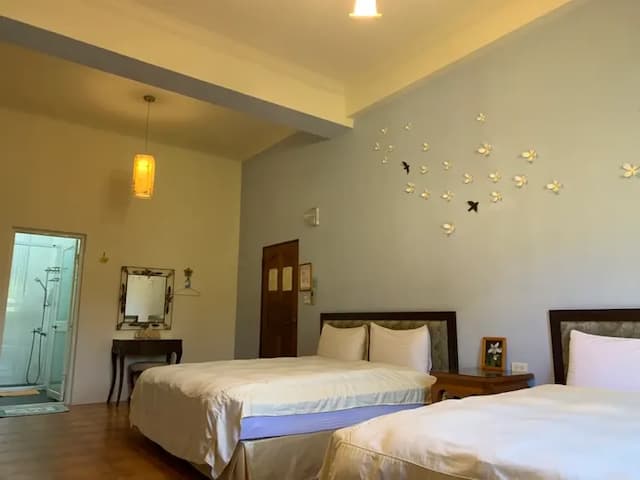 Tenlai Leisure Homestay | Free Breakfast-すべて順調・4人部屋 ガーデンビュー-5