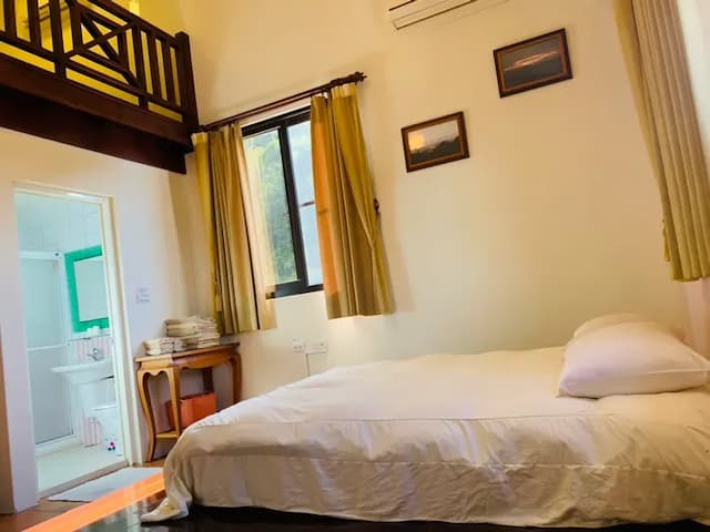 Tenlai Leisure Homestay | Free Breakfast-快適で快適、屋根裏部屋の景色を望む6人部屋-4