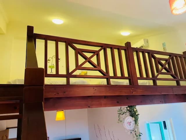 Tenlai Leisure Homestay | Free Breakfast-快適で快適、屋根裏部屋の景色を望む6人部屋-7