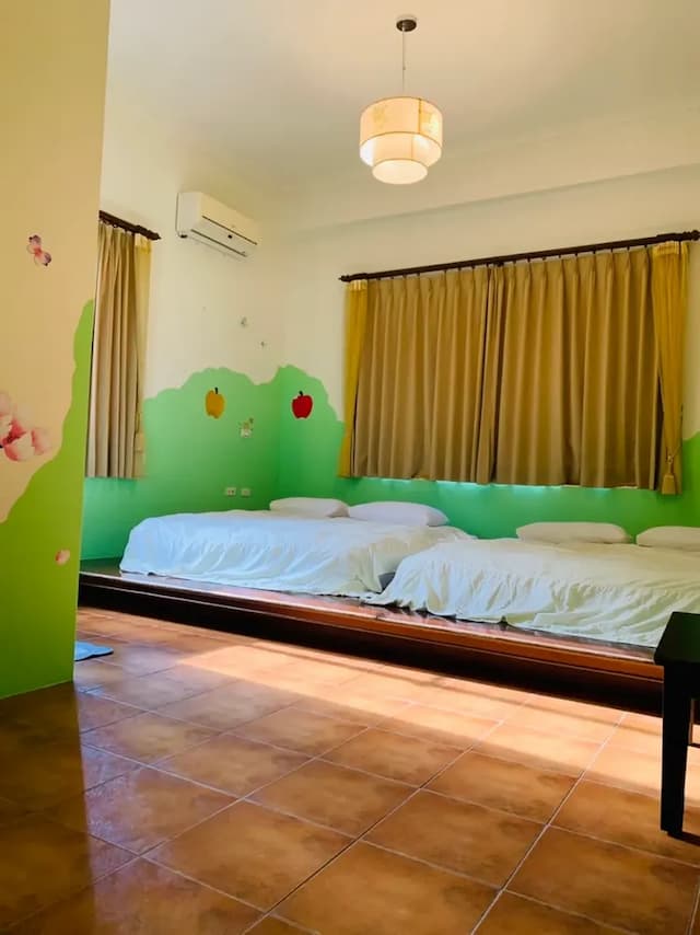 Tenlai Leisure Homestay | Free Breakfast-静かで快適なガーデンビュー4人部屋-2