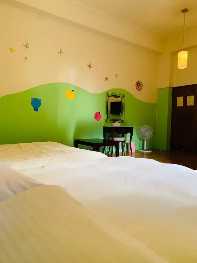 Tenlai Leisure Homestay | Free Breakfast-静かで快適なガーデンビュー4人部屋-6