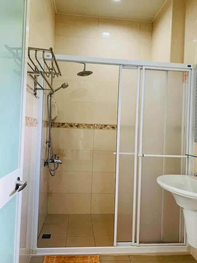 Tenlai Leisure Homestay | Free Breakfast-静かで快適なガーデンビュー4人部屋-7