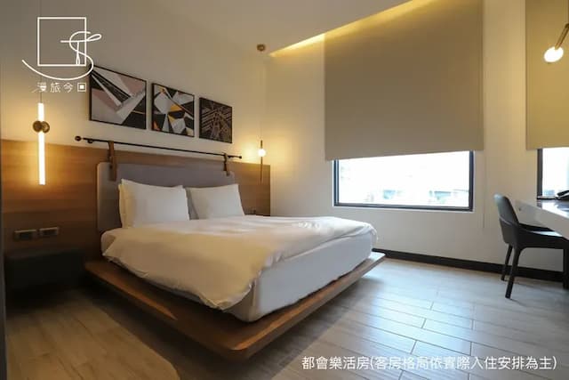 Slow Town Hotel-Konkai-Standard Double Room-1