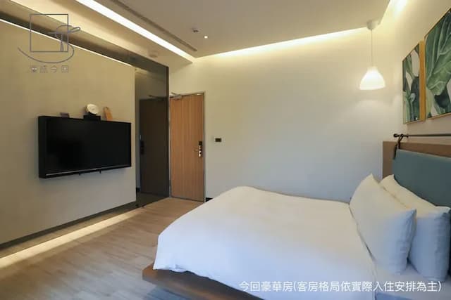 Slow Town Hotel-Konkai-Deluxe Double Room-2