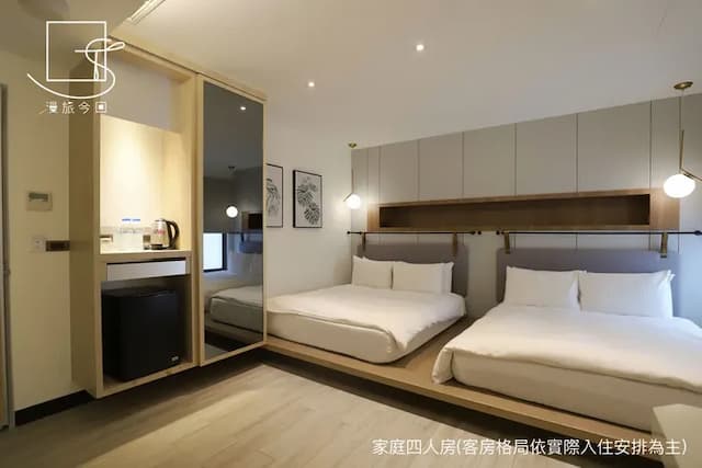 Slow Town Hotel-Konkai-Standard Quadruple Room with Bathtub-6