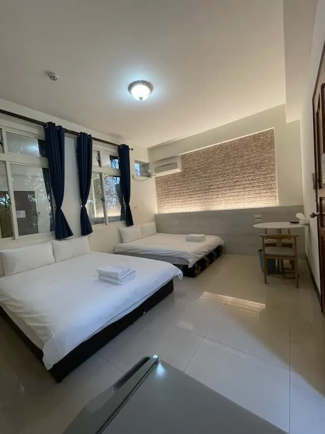 依藍民宿-精緻3人房-1