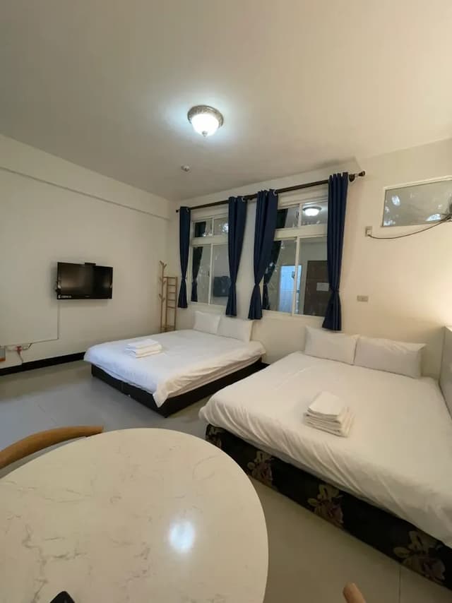 依藍民宿-精緻4人房-3