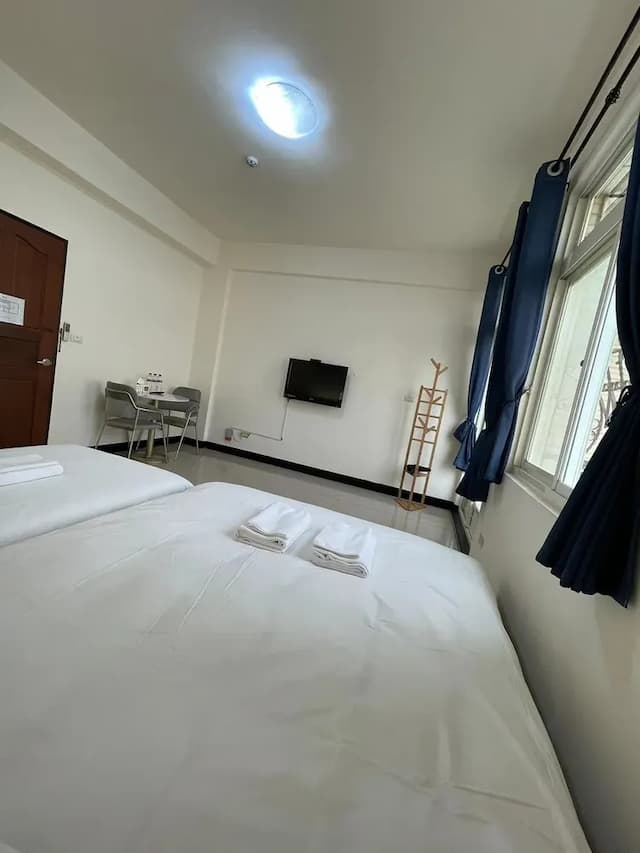 依藍民宿-小露臺2房-3