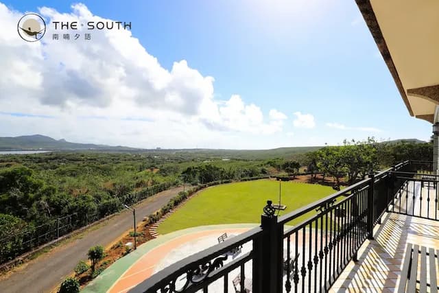 The South-Dawn-Superior Quadruple Room-12