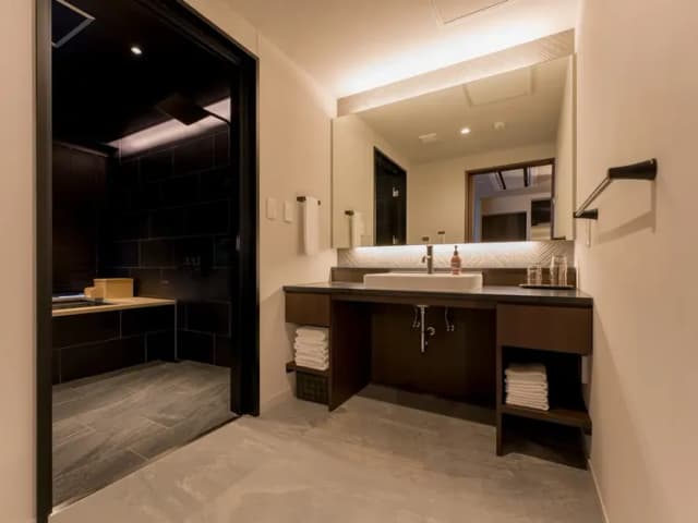 【アクセシブルルーム/浴室,洗面台】通常よりも広く設計されたゆとりのある空間