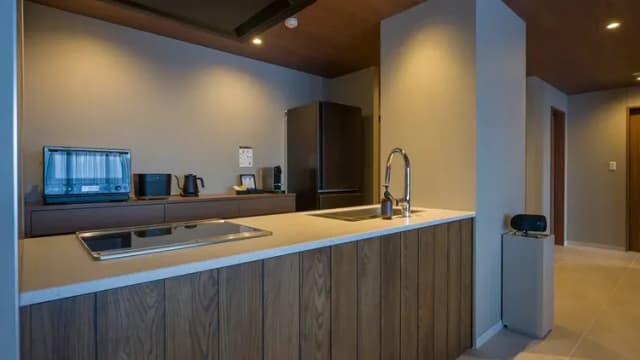 【キッチン】本格的な料理も可能な広々キッチン