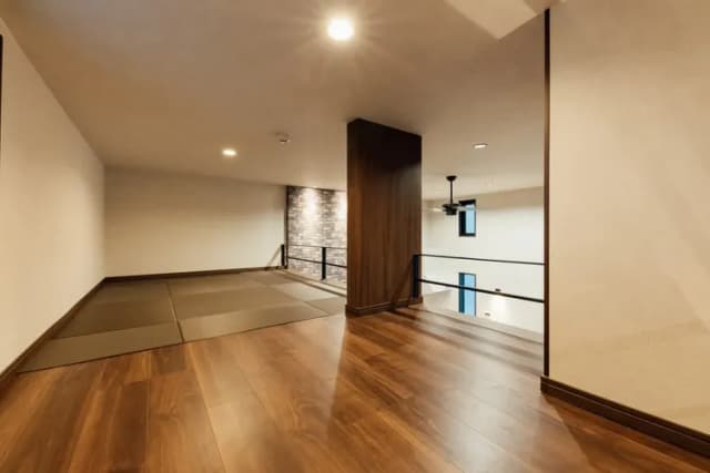 ロフト(寝室②)