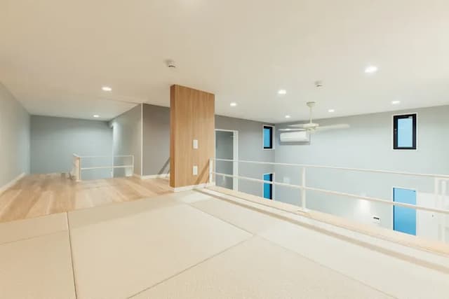 ロフト(寝室②)