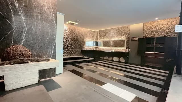 風華渡假旅館｜房內泳池、親子友善-晶鑽風華-泳池四人房-6