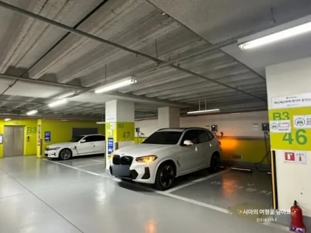 지하주차장(전기 자동차 충전기)