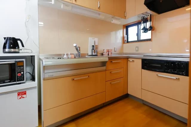 システムキッチン・3口IH