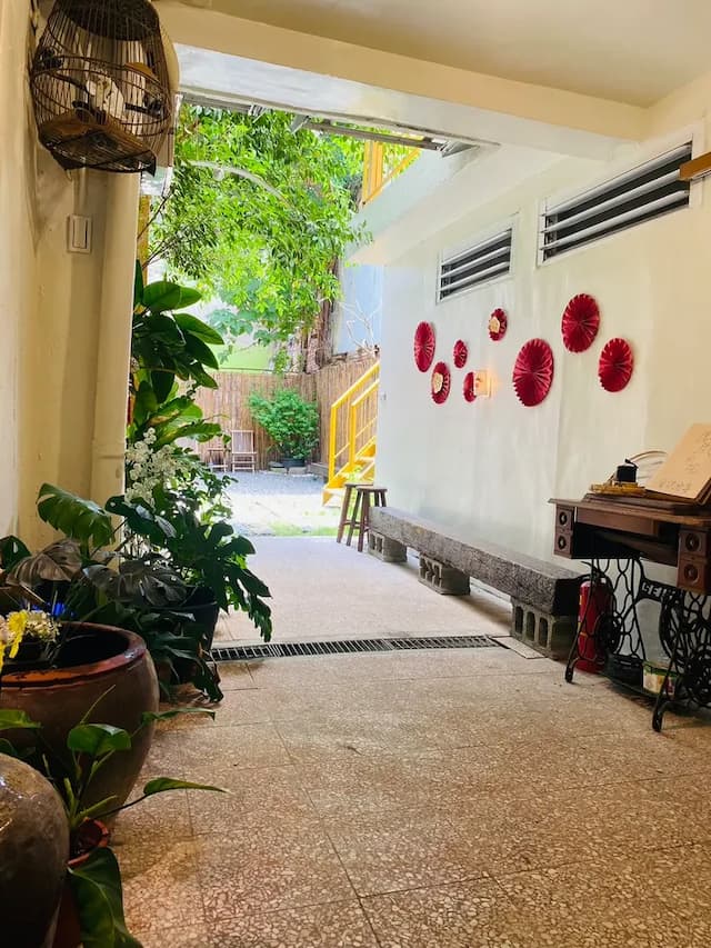 捉鳳凰.倚鳳閣.鳳凰別院｜台南百年老宅系列:可2-14人包棟、提供停車、台南精華地帶-三館百年老宅~鳳凰別院}:四人包棟(雙主臥)-10