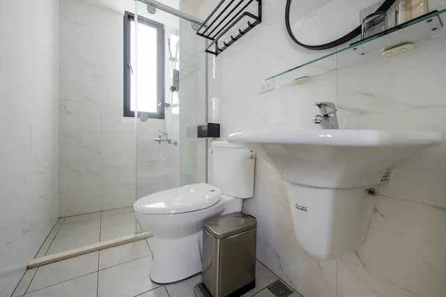 Chill Style Inn-Deluxe Double Room with Balcony-9