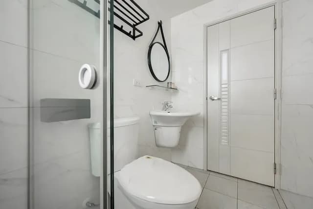 Chill Style Inn-Deluxe Double Room with Balcony-10