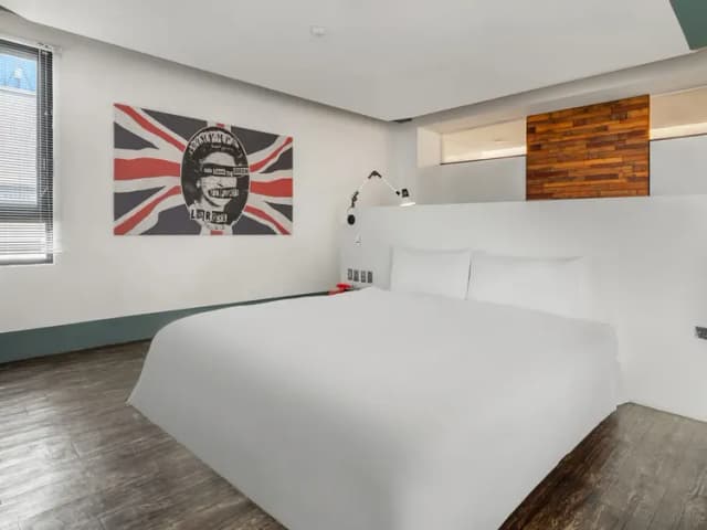 EL PUERTO-Deluxe Double Suite-9