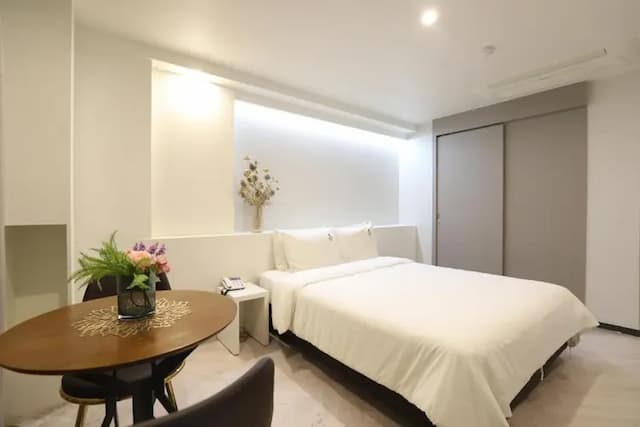 BON hotel-Standard Double Room-1