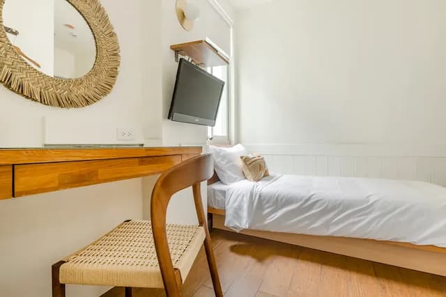 Chin Style Inn-Small single room-2