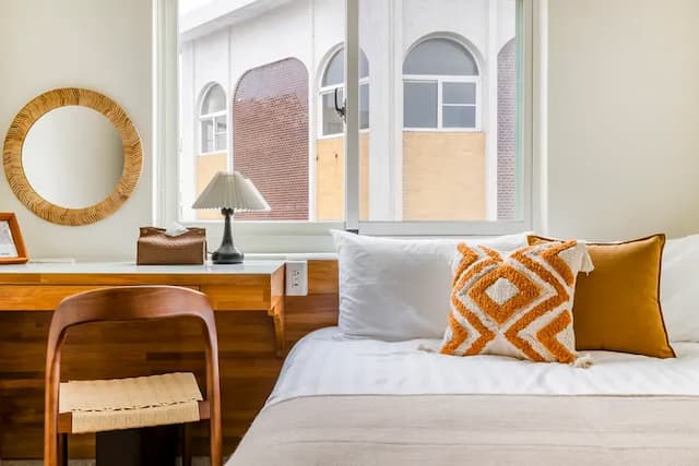 Chin Style Inn-Standard double room-2