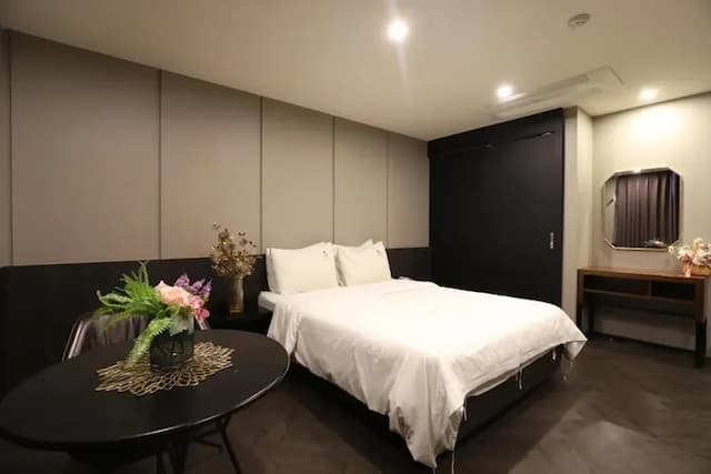 BON hotel-Deluxe Double Room-2