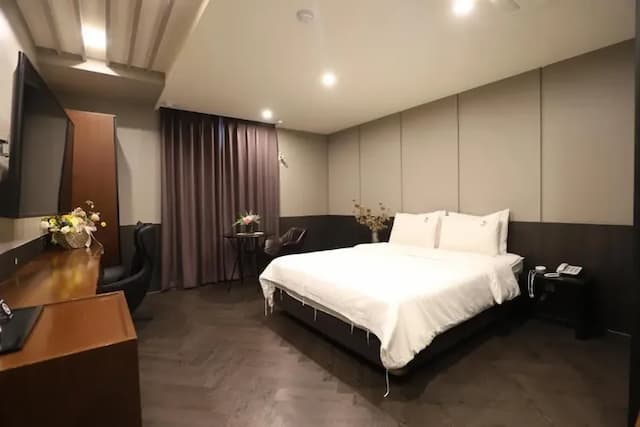 BON hotel-Deluxe Double Room-1