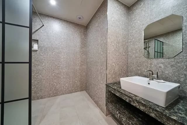 BON hotel-Signature River View Twin Room-5