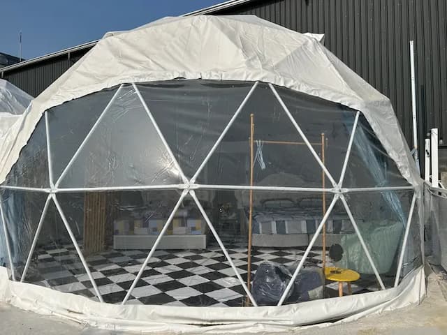 黃金藍海仙境｜2月全新開幕、免裝備、懶人露營-C區【免裝備】星空帳、雪屋4人帳丨3帳12人包區-2