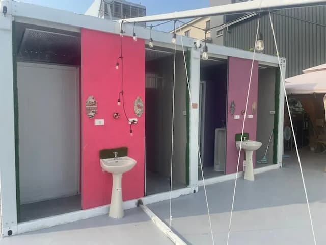 黃金藍海仙境｜2月全新開幕、免裝備、懶人露營-C區【免裝備】星空帳、雪屋4人帳丨3帳12人包區-7