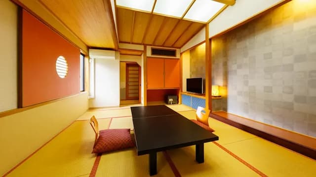 <Japanese-style room with a view>