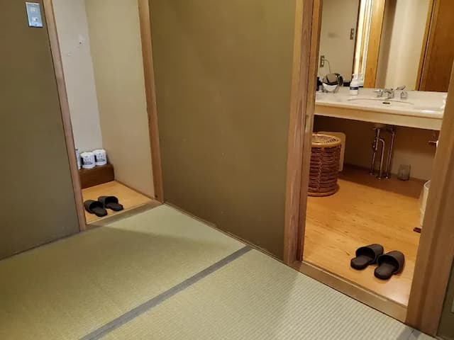 2nd floor Japanese room 10 tatami mats