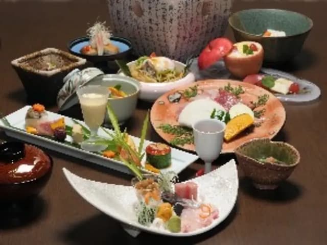 Yufuin Onsen Yufuin Sanso Waremoko-VIP room "Fuji no Ma" open-air bath with a garden with a spectacular view [room meal] [Japanese room] [Non-smoking] [Mountain view] [Nightlife view]-5