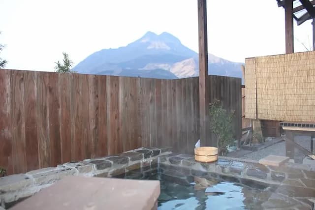 Yufuin Onsen Yufuin Sanso Waremoko-Standard suite room with a spectacular view [Japanese room] [Non-smoking] [Mountain view] [Nightlife view]-2