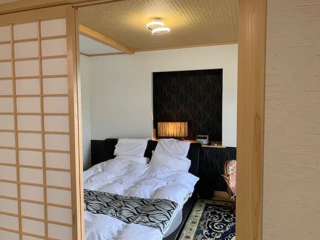 Koyoan bedroom