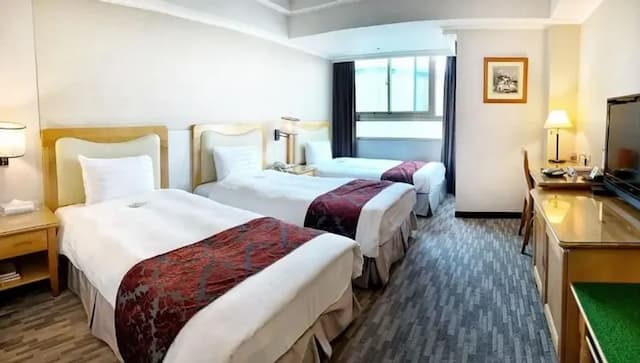 GOLDEN TULIP ZHONG XIN HOTEL TAICHUNG-Triple room-Pin Chen Building(Breakfast included)-2
