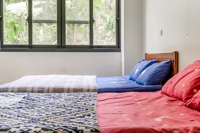 Shen-Lu-Ju B&B-Quadruple room with shared bathroom-2