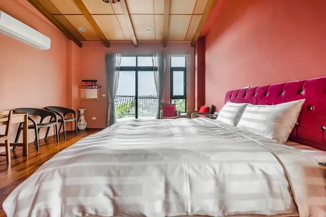 仲夏綠茵-King Double Room with Balcony-2